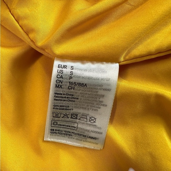 Divided H&M Yellow Lightweight Hoodie Windbreaker Jacket Size Small - Picture 15 of 17